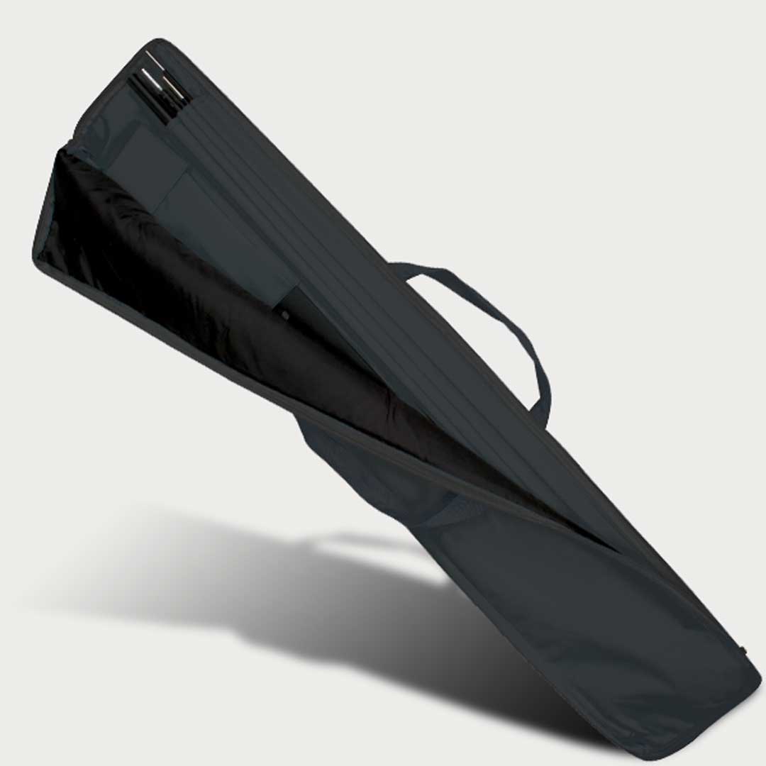 Schwarze Transporttasche für Beachflags mit Reißverschluss und Tragegriff.