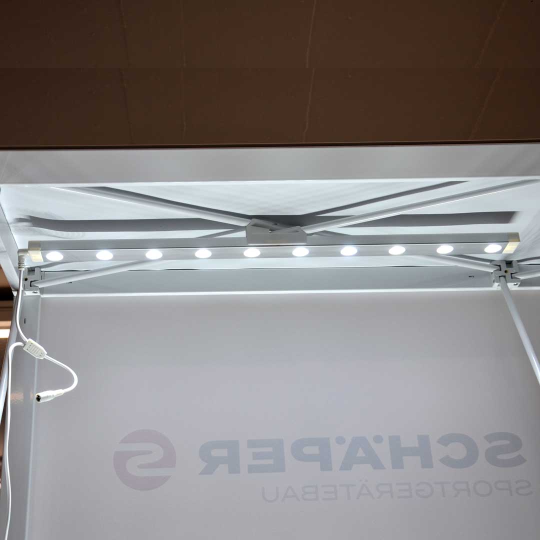 Expo 4.0 PopUp LED Messewand detailansicht der integrierten LED-Beleuchtug 