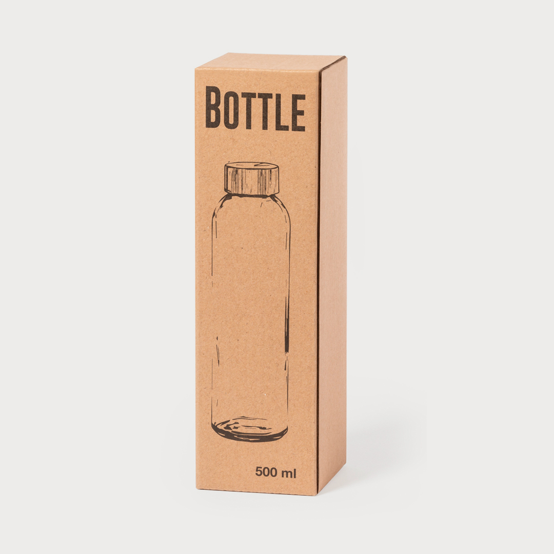 Eine braune Kartonverpackung für eine 500-ml-Flasche, bedruckt mit "BOTTLE" und einer Flaschenillustration.